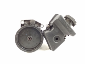 Roolivõimendi pump - A0054661601