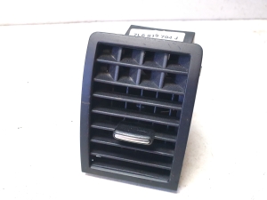 Salona paneļa ventilācijas restes - 7L6819704D