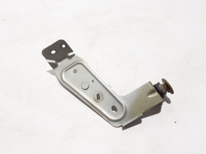 VOLVO XC90 (2015–2024) Front fender bracket 31371008 - 2