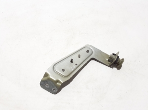 Halter Kotflügel vorne - 31371008