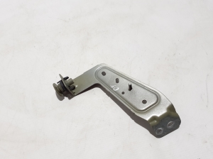   Halter Kotflügel vorne  - 31371011 