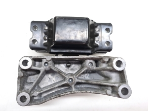 Skoda Superb (2008–2015) Motorlager 3C0199555R - 4