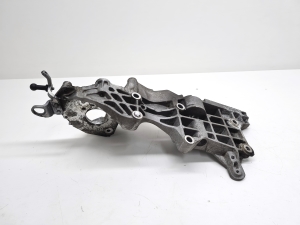 Skoda Superb (2008–2015) Halter für Klimakompressor 03L903143Q - 2