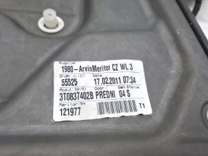 Skoda Superb (2008–2015) Priekšējo durvju logu pacēlājs un tā daļas 3T0837402B - 2