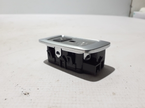 VOLVO XC90 (2015–2024) Muu valgustus 31425811 - 3