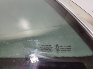 VOLVO XC90 (2015–2024) Rear quarter glass 31468145 - 2
