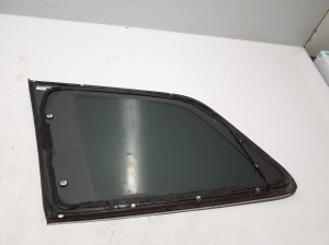 VOLVO XC90 (2015–2024) Rear quarter glass 31468147 - 3