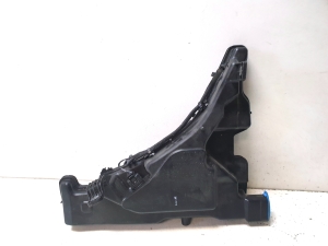 AUDI A4 B8 (2007–2016) Front washer fluid reservoir 8W0955451J - 4