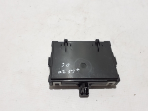 Mercedes Benz GLS 167 (2019–2026) Rear side door control unit A1679008712 - 2