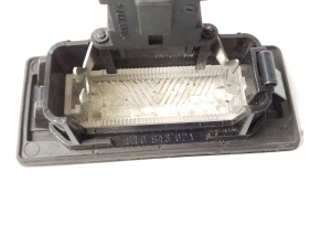 AUDI A6 C6 (2004–2011) Numbrimärgi tuled 8T0943021 - 3