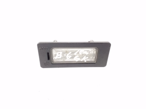 Kennzeichenbeleuchtung - 8T0943021