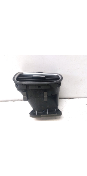 Volkswagen Golf VI (2008–2013) Dashboard air vent grilles 5K0819709 - 4