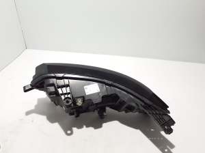 RENAULT Megane E-Tech CMF-EV (2022–2026) Scheinwerfer vorne 260109843R - 9