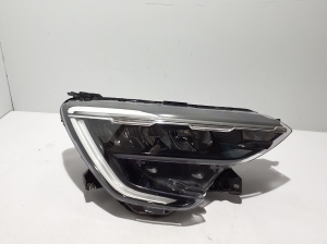 RENAULT Arkana (2019–2026) Scheinwerfer vorne 260106490R