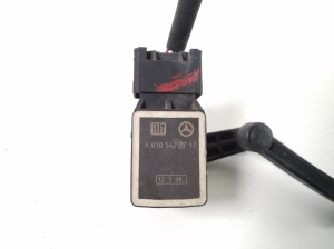 Mercedes Benz ML-Class 164 (2005–2011) Sensor an der Hinterradnabe A0105427717 - 2