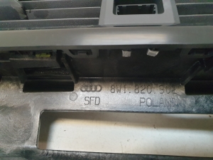 AUDI A4 B9 (2015–2026) Dashboard air vent grilles 8W1820902 - 6