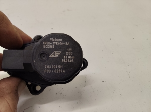 Ford Galaxy (1995–2006) Stellmotor Heizungsklappe 7M3907511 - 2
