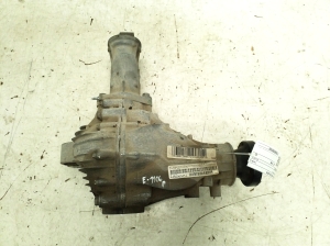 Mercedes Benz GLS 166 (2015–2019) Front differential A1663300300 - 4