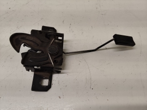 Ford Galaxy (1995–2006) Hood latch 7M5823509 - 2