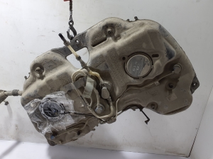 Mercedes Benz GLS 167 (2019–2026) Kütusepaak A1674709102 - 2