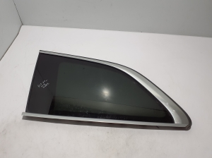  Seitenscheibe hinten (Karosserie)  - A1676709500 