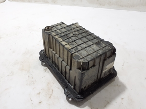 Mercedes Benz GLS 167 (2019–2026) Batteriehalter A1676191500 - 3