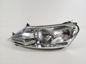 Headlight - 89902605