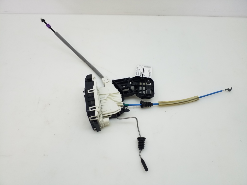 MERCEDES-BENZ A-Class W176 (2012-2018) Left Side Sliding Door Lock A2047303535 18787408