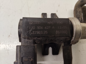 Ford Galaxy (1995–2006) Solenoid 1J0906627 - 2