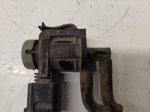 Ford Galaxy (1995–2006) Solenoid 1J0906283 - 2