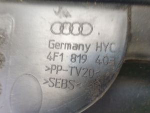 AUDI A6 C6 (2004–2011) Klaasipuhastite mehhanismi kate esiklaasi juures 4F1819403 - 4