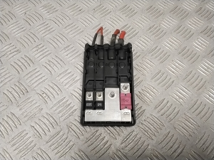 Positive cable terminal - 9321022
