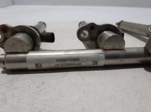 Mercedes Benz GLS 167 (2019–2026) Common Rail Kraftstoffleitung A2560700895 - 2