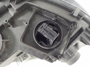 AUDI A4 B9 (2015–2026) Esituli 8W0941034D - 3