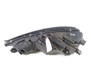 AUDI A4 B9 (2015–2026) Esituli 8W0941034D - 5