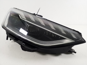 AUDI A4 B9 (2015–2026) Esituli 8W0941034D - 8