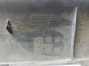 RENAULT Master II (1998–2010) Nummernschildbeleuchtung Gehäuse 7700352127 - 3