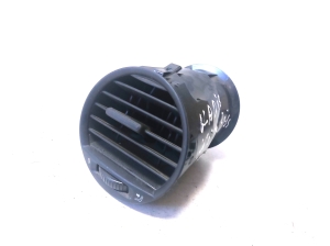 Dashboard air vent grilles - 2K0819703B