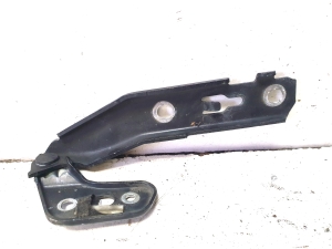 Charnière de capot moteur - 4E0823301