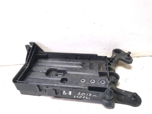 Volkswagen Passat B8 (2014–2023) Batteriehalter 5Q0915321 - 2