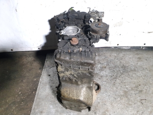 Mercedes Benz C-Class 203 (2000–2007) Engine 111951 - 4