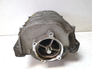 AUDI A8 D2 (1994–2002) Ansaugkrümmer 077133223M - 3