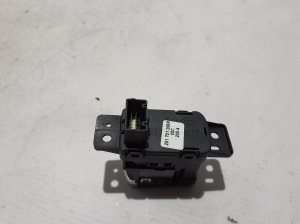 RENAULT 5- I (2024–2026) Parking brake switch 275751298R - 3