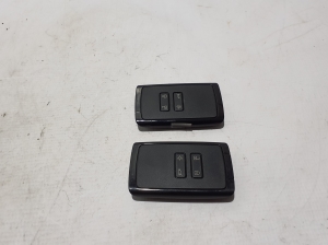   Remote key fob  - 285C72123R 