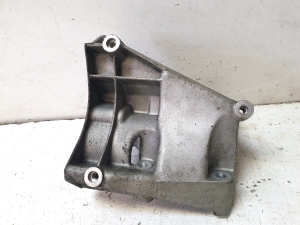 AUDI A8 D2 (1994–2002) A/C compressor bracket 077260885E - 2