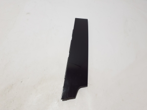   Front door outer window molding  - 802857233R 