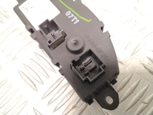 BMW 2 SERIES F45 (2014–2026) Gebläsewiderstand 9377854 - 5