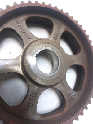 AUDI A8 D2 (1994–2002) Pulley on camshaft 077109111G - 4