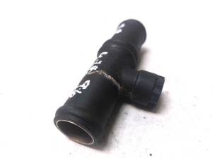 AUDI A8 D2 (1994–2002) Pipe 4D0819159 - 4