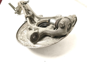 AUDI A4 B9 (2015–2026) Radnabe Vorderrad 8W0407242F - 2